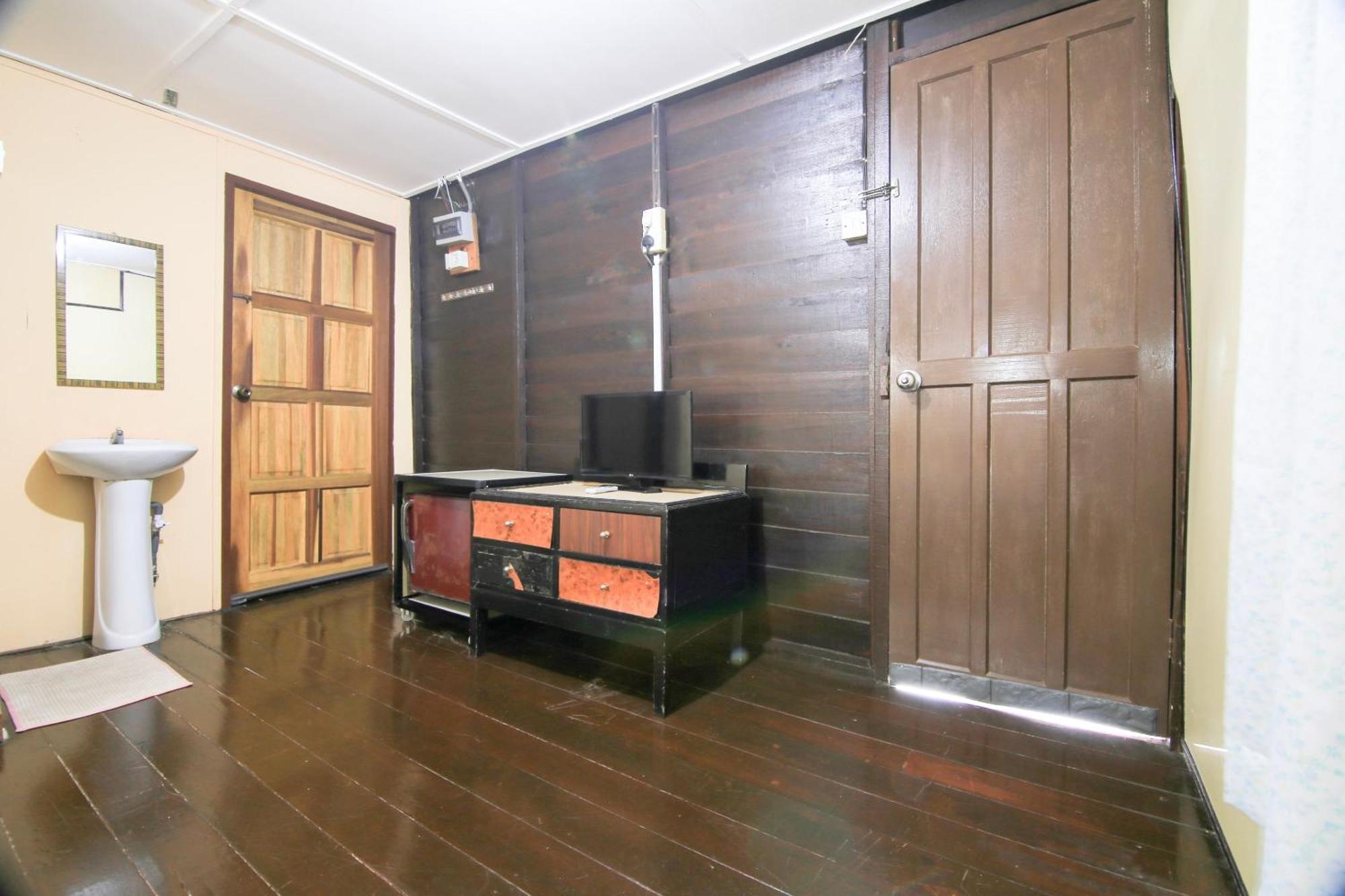 Ombak Inn Chalet Kampung Teluk Nipah Kültér fotó