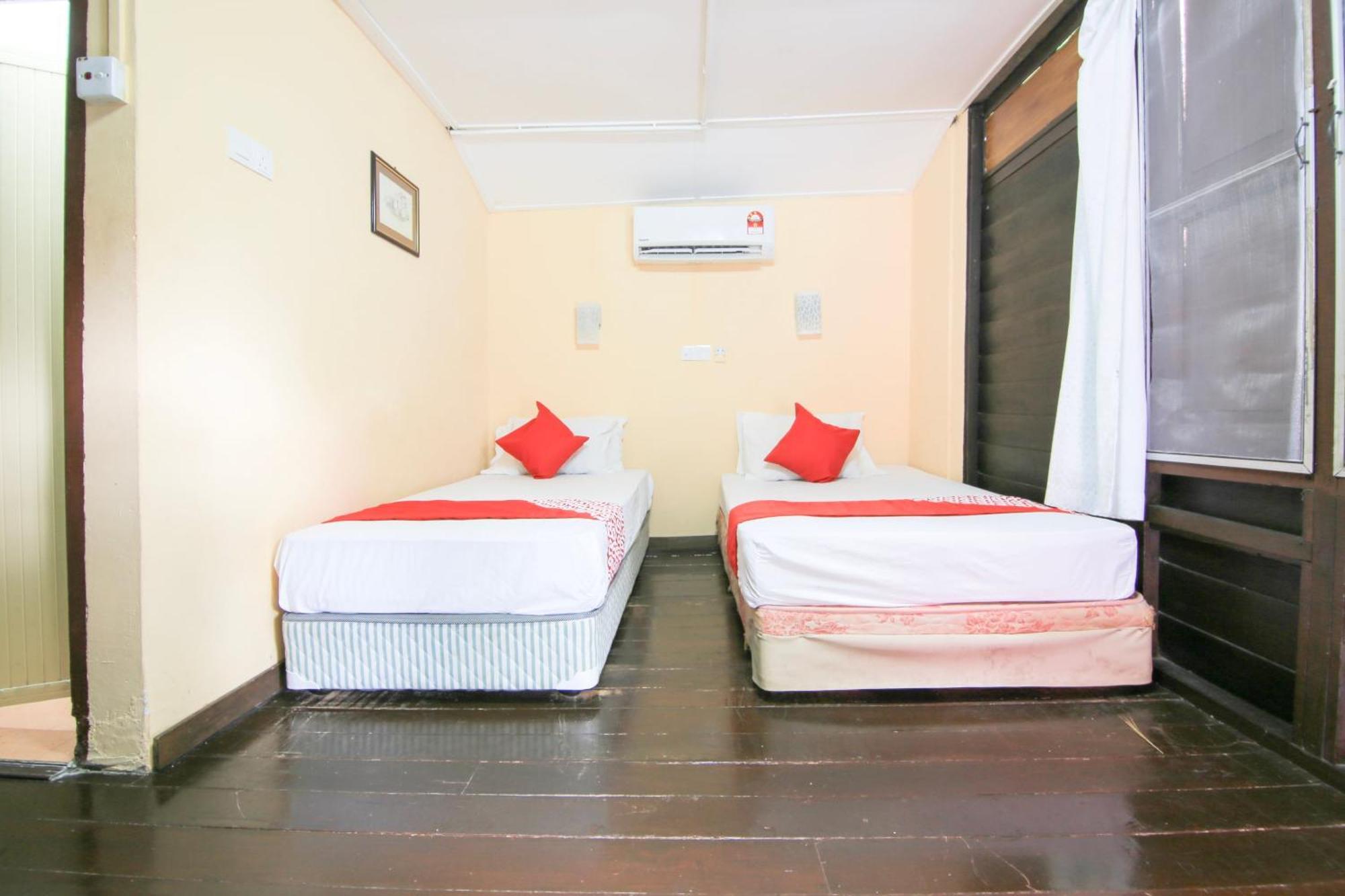 Ombak Inn Chalet Kampung Teluk Nipah Kültér fotó