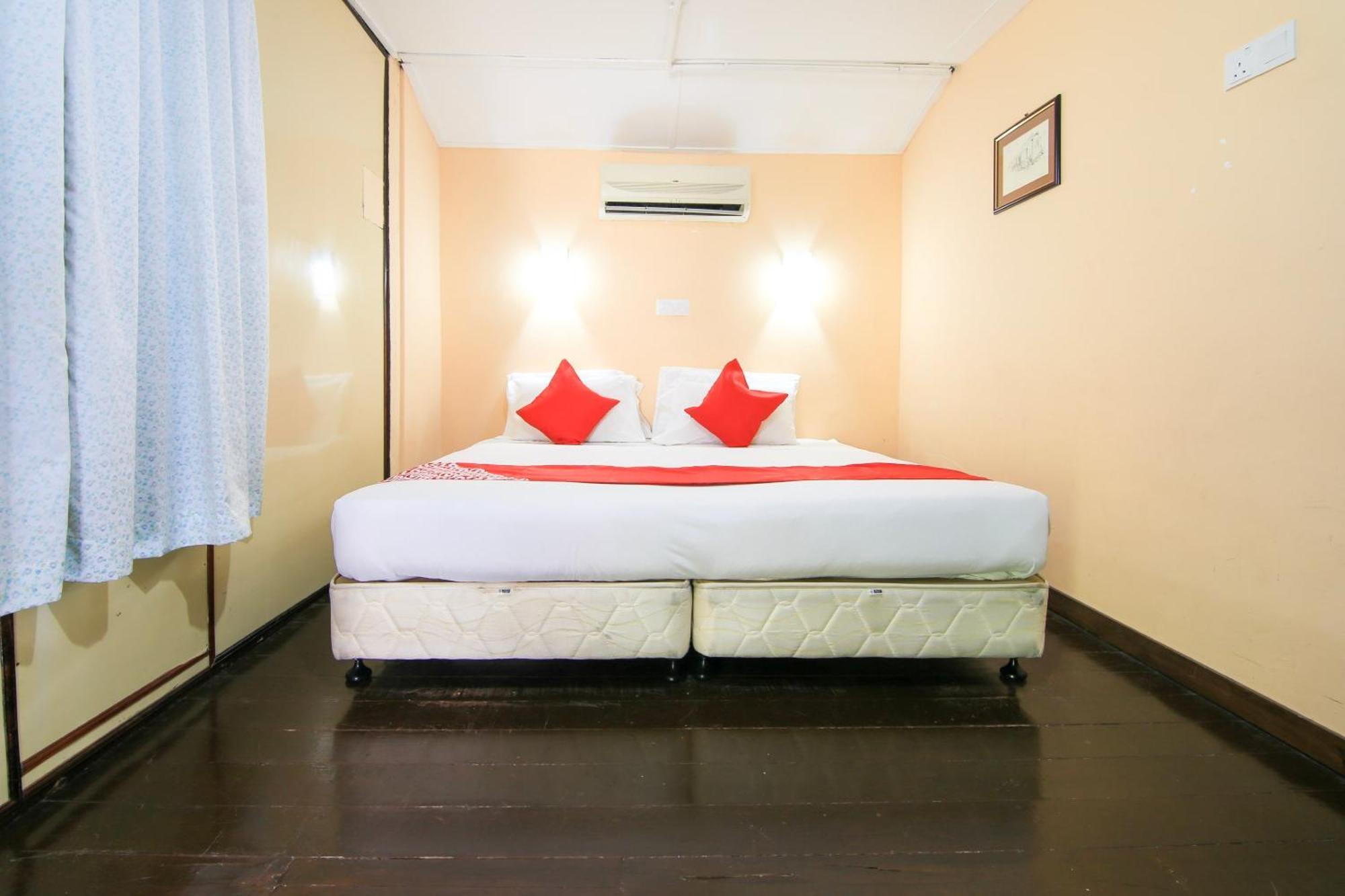 Ombak Inn Chalet Kampung Teluk Nipah Kültér fotó