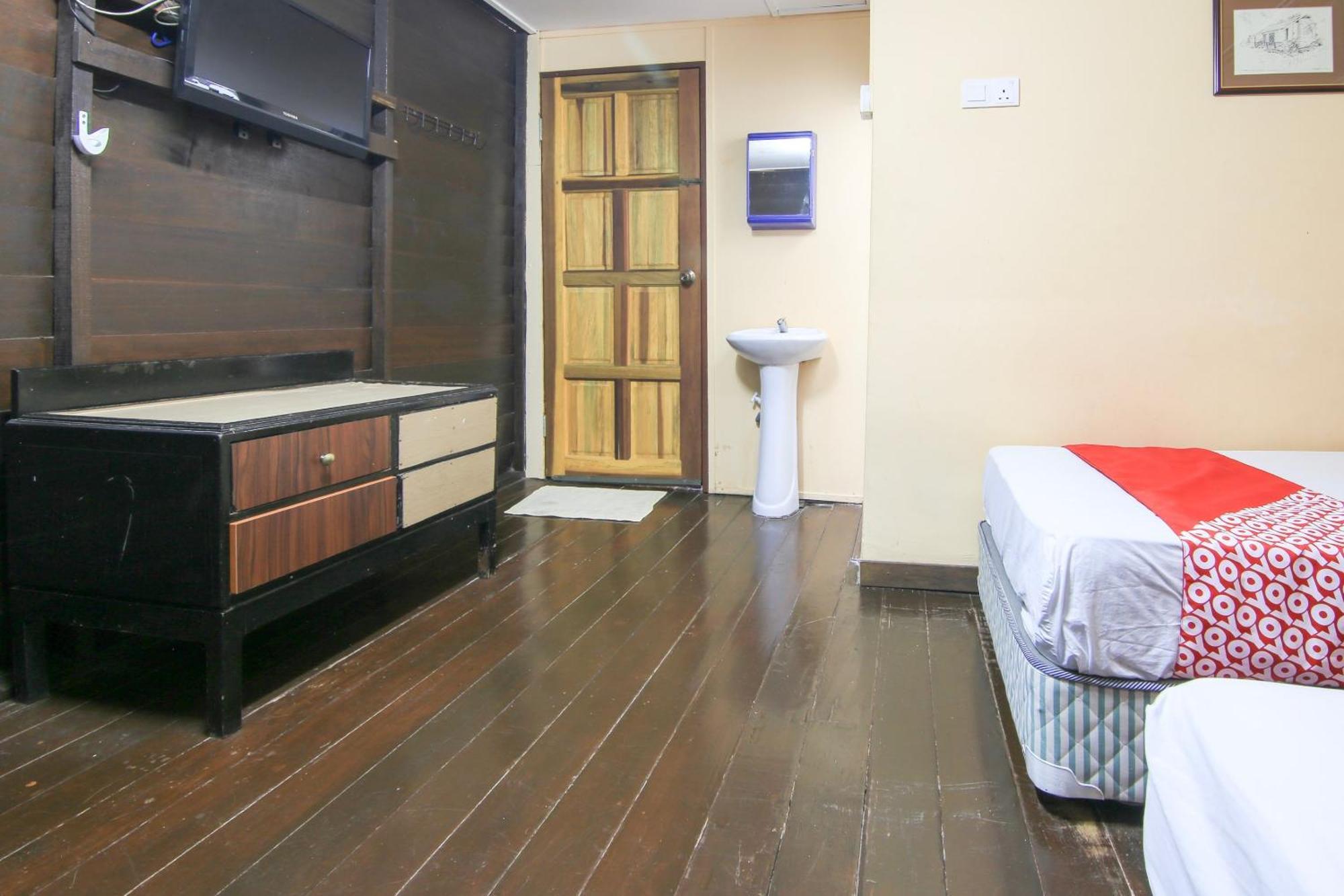 Ombak Inn Chalet Kampung Teluk Nipah Kültér fotó