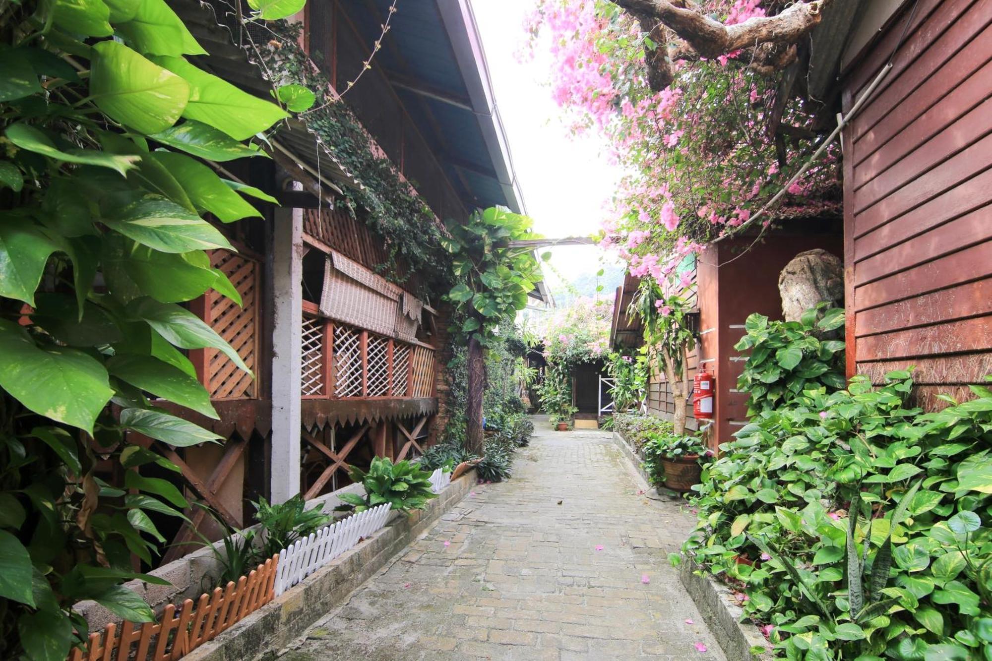 Ombak Inn Chalet Kampung Teluk Nipah Kültér fotó