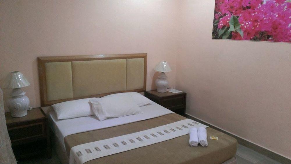 Ombak Inn Chalet Kampung Teluk Nipah Kültér fotó